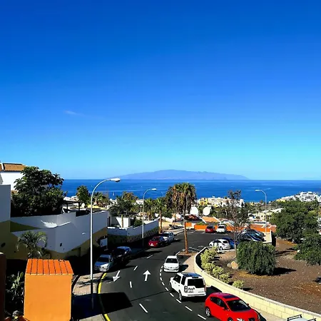 Sea And Sky Terrace 阿德耶